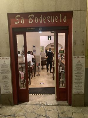 Entrance way on a small street  at Sa Bodegueta in Mallorca
