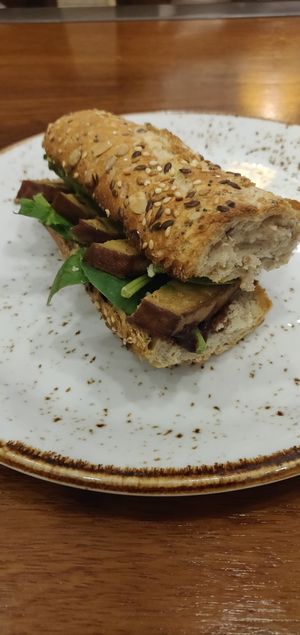 Smoked tofu sandwich at Sa Bodegueta in Mallorca