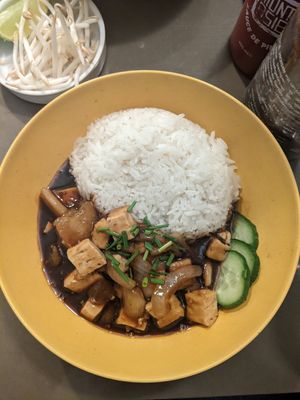 dish with tofu and peanut sauce at Phood in Orleans
