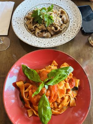 Olive walnut and sundried tom (top), roast tomato and grilled pepper (bottom)  at te Seba in Glasgow
