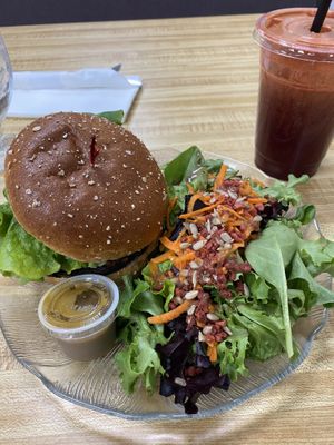 Angie burger with side garden salad (comes with “baco-bits”), and a veggie juice (beets, cucumber, kale, carrot, ginger, lemon, green apple, celery) at The Whole Wheatery in Lancaster