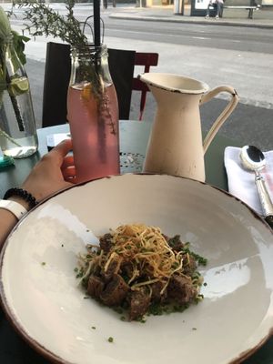 Vegetarische Suppen ( hier Pastinake) war sehr gut at Kunsthauscafé in Graz