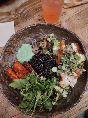 Wild Mediterranean with extra sweet potato at Honest Greens - Plaça Catalunya in Barcelona