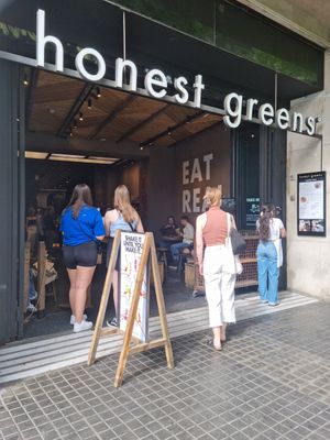  at Honest Greens - Plaça Catalunya in Barcelona