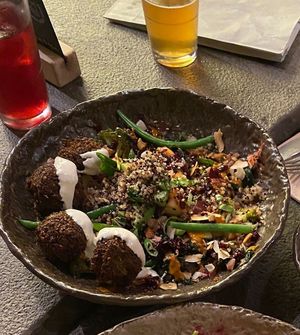 A vegan bowl with extra falafel at Honest Greens - Plaça Catalunya in Barcelona