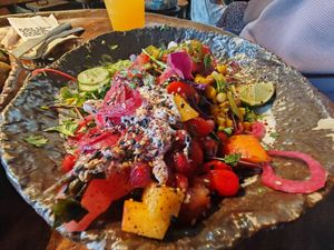 Latin Lovers Garden Bowl with Garden Tomatoes  at Honest Greens - Plaça Catalunya in Barcelona