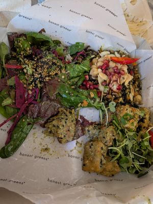 Herb tofu with Moroccan rice at Honest Greens - Plaça Catalunya in Barcelona