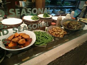 Additional options for salads or bowls at Honest Greens - Plaça Catalunya in Barcelona