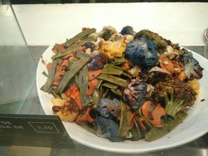 Mixed veggies as add on for salad or bowl at Honest Greens - Plaça Catalunya in Barcelona