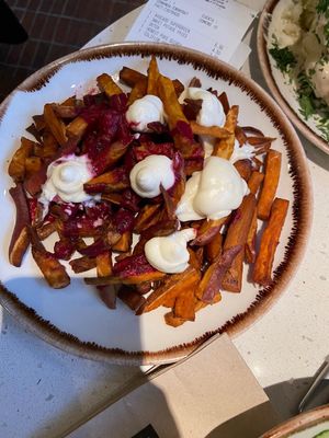 sweet potato fries with red beet ketchup at Honest Greens - Plaça Catalunya in Barcelona