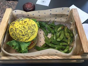 Lecker !!!  at Flower Burger in Verona