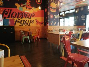 Location at Flower Burger in Verona