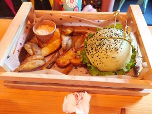  at Flower Burger in Verona