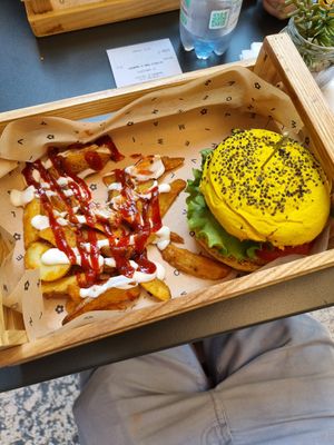  at Flower Burger in Verona