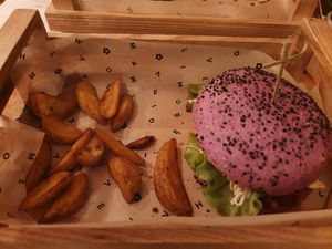  at Flower Burger in Verona