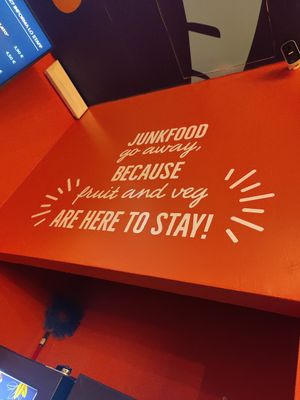  at Flower Burger in Verona