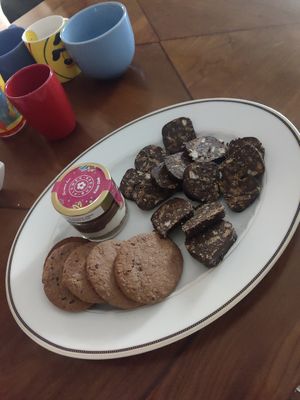  at Flower Burger in Verona