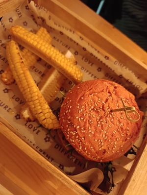  at Flower Burger in Verona