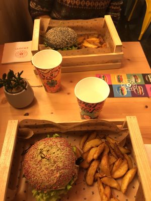 Awesome Burgers. at Flower Burger in Verona
