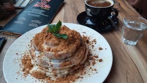 Apple and Cinnamon pancakes. at Mr NonNo in Rotterdam