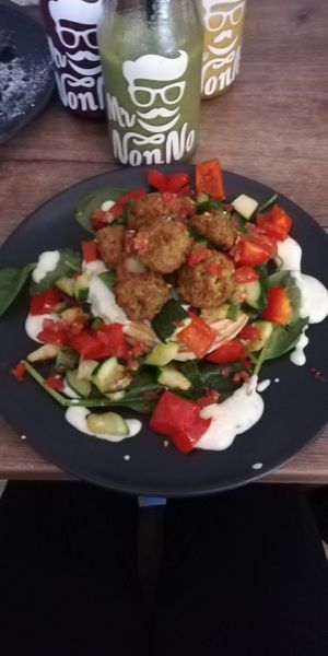 Fa"love"el at Mr NonNo in Rotterdam