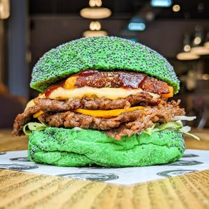 Hulk SMASH (Limited edition) at VGN Boulevard in Stourbridge