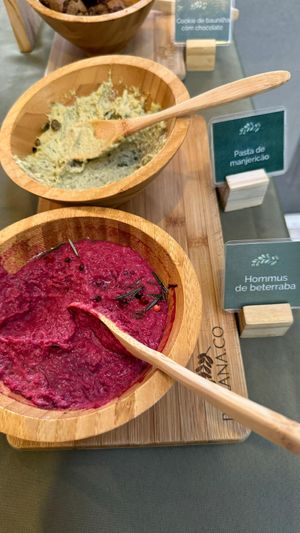 Hommus deliciosos at Purana in Sao Paulo