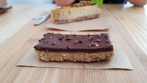 Twix e torta de maracujá at Purana in Sao Paulo