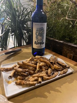 Beim zweiten Besuch gabs zum Burger noch frittierte Aubergine hinzu. Hätte ich gern schon beim ersten Mal gehabt😄#Veganuary at Tacoa in Tenerife