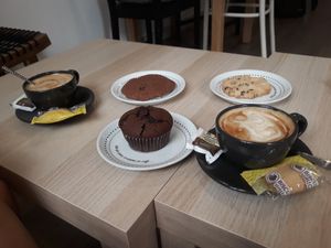 Desayuno at Ledicia Café in A Coruna