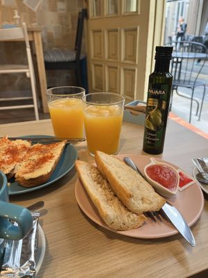 Buen provecho! 💛  at Ledicia Café in A Coruna