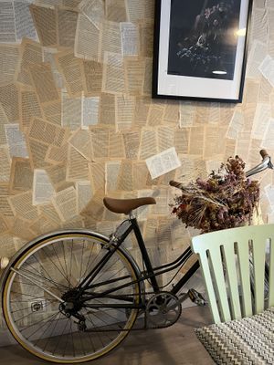 Sitio excepcional, con un café excelente y unas muffins muy ricas 😍😍  at Ledicia Café in A Coruna