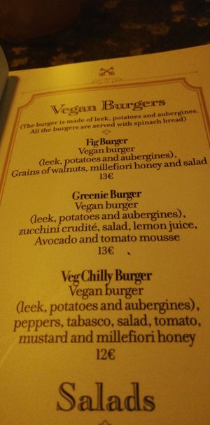 Non vegan burgers marked as vegan at Black Market Hall in Rome