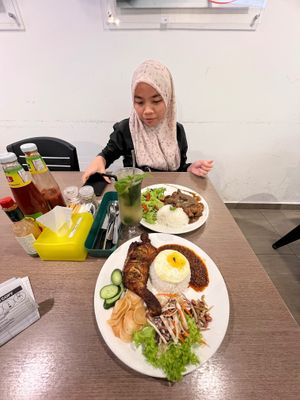 Great and delicious cuisine especially the pizza at Miso Kimchi in Tanah Rata