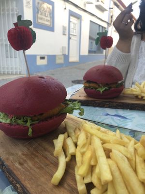 Vegan burgers at Stressfree in Vila Nova De Milfontes
