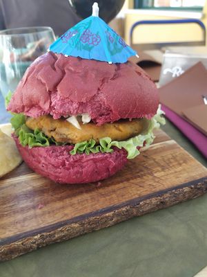 Vegan burger at Stressfree in Vila Nova De Milfontes