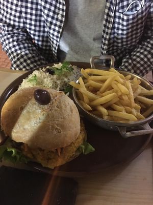 Vegan burger  at Stressfree in Vila Nova De Milfontes