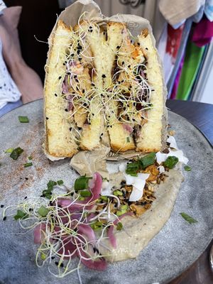 Seitan sandwich  at Gurou Street Food in La Rochelle