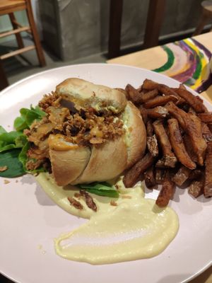 D'wich at Gurou Street Food in La Rochelle