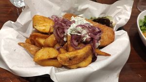 Fish 'n chips at Gurou Street Food in La Rochelle