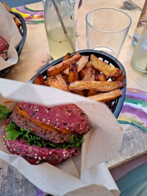 Burger and fries at Gurou Street Food in La Rochelle