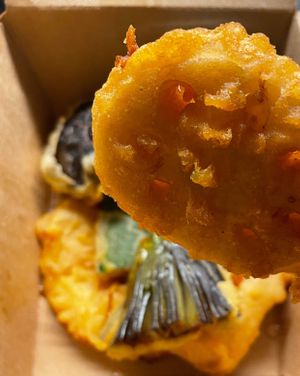 Close-up of vegan tempura lotus root at Tane Vegan Izakaya in Honolulu