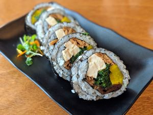 Futo Maki at Tane Vegan Izakaya in Honolulu
