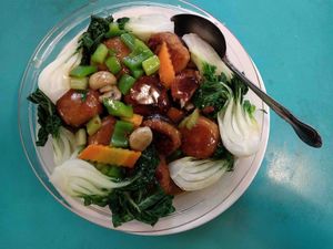 Stuff Black Mushroom w/ Black Bean Sauce at Lucky Creation at Lucky Creation Vegetarian in San Francisco