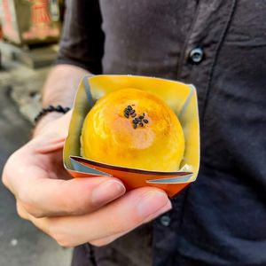 Must-try item: Vegan salted egg pastry at Yiihotang 一禾堂 - Da'an District in Taipei