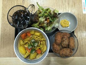 Fried chicken, curry and rice lunch set. at Maruyama 丸山精进料理 in Shanghai
