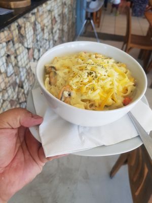  at Fat Henry's Pizzeria in Caledon