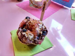 With vegan brownies and cinnamon syrup! at Schlecks in Muenster