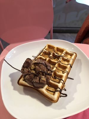 Vegan waffle at Schlecks in Muenster