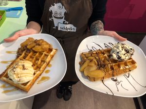 vegan Gaufer with ice an hot apple topping  at Schlecks in Muenster